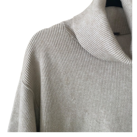 Free people oatmeal Heather Sweater size XS - Picture 4 of 8